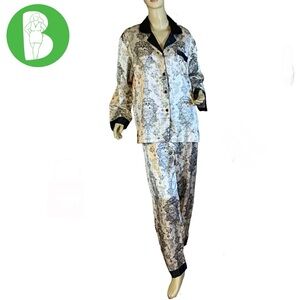 VINTAGE ROBERT LOUIS SILK BLEND VICTORIAN PRINT BLACK AND CREAM PAJAMA SET (M)